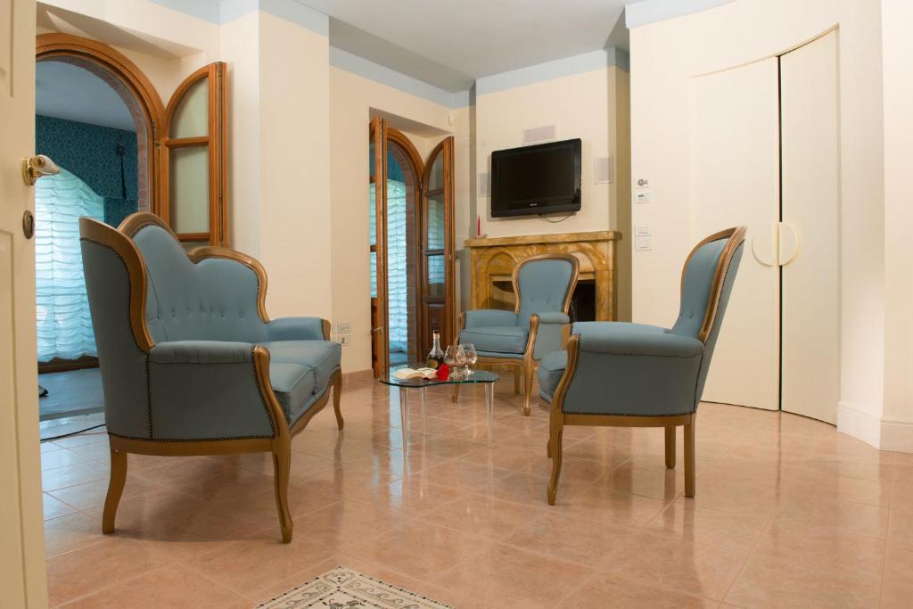 San Bartolomeo Suite Castel Rigone Room photo